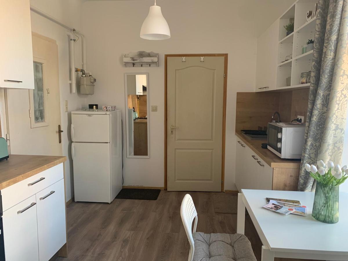 Studio77 Apartman Apartment Sopron Exterior photo